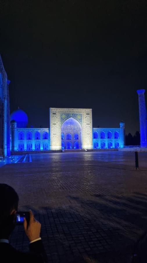 Hostel Muborak Samarkand Esterno foto